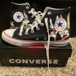 Buggs Bunny Converse 