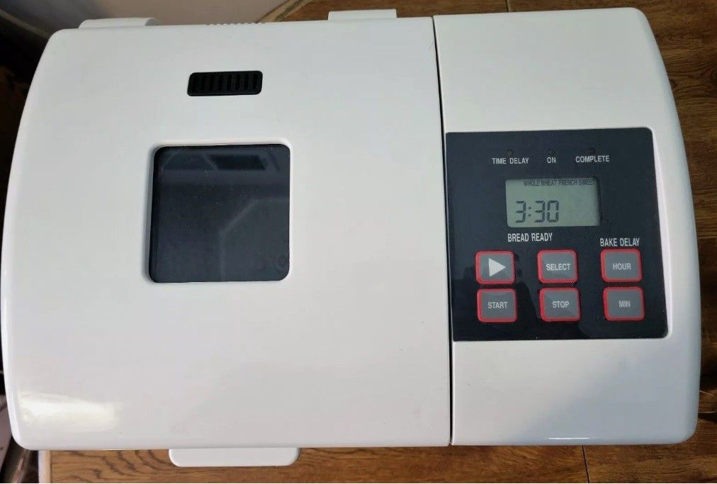 Oster Deluxe Bread & Dough Maker Machine Model 5812 - Makes 1lb. Loafs Clean