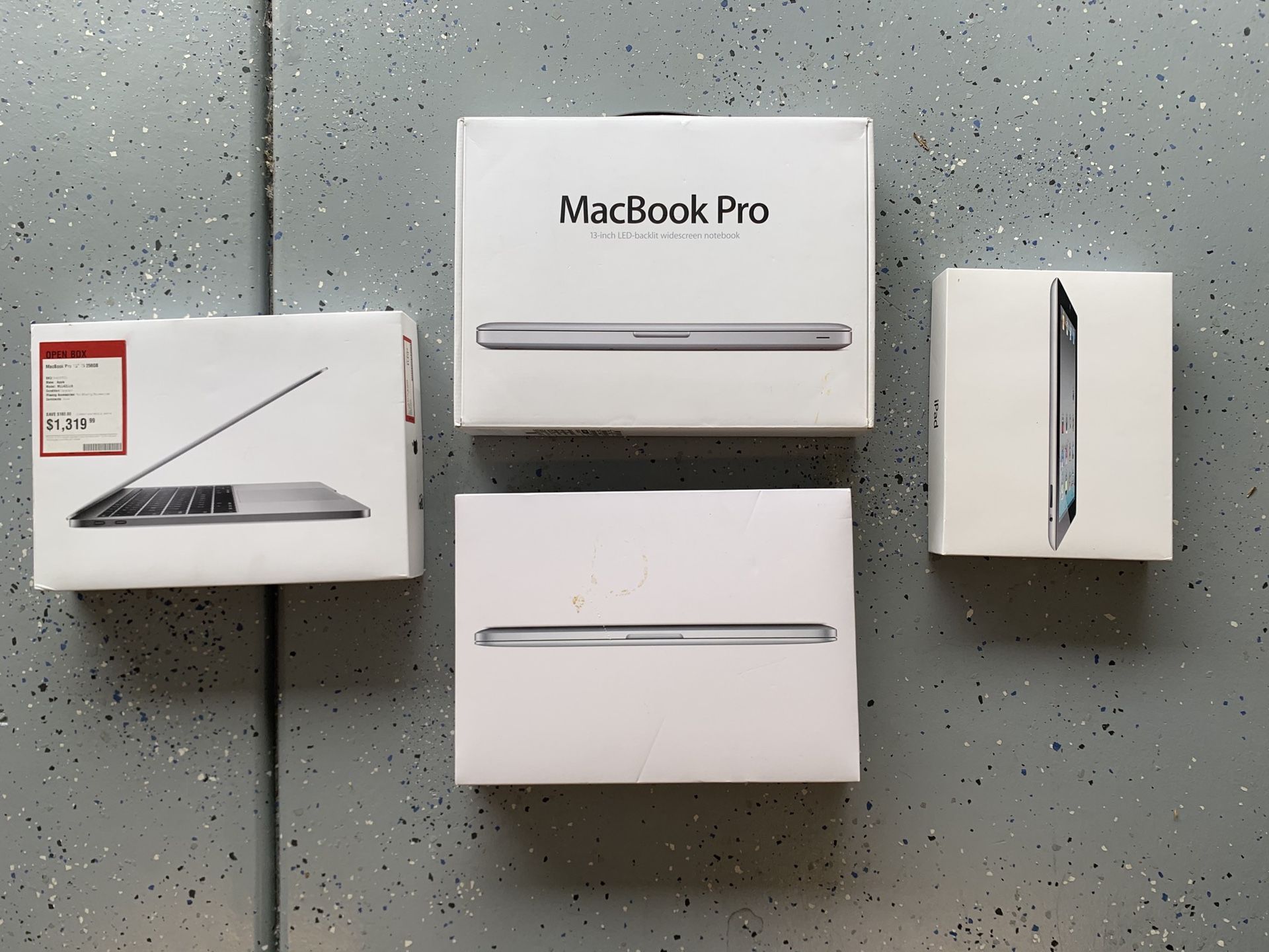 MacBook and Ipad Boxes ONLY