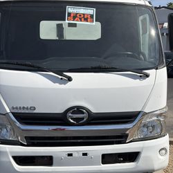 Selling 2019 Hino #155 Box Truck  16ft 