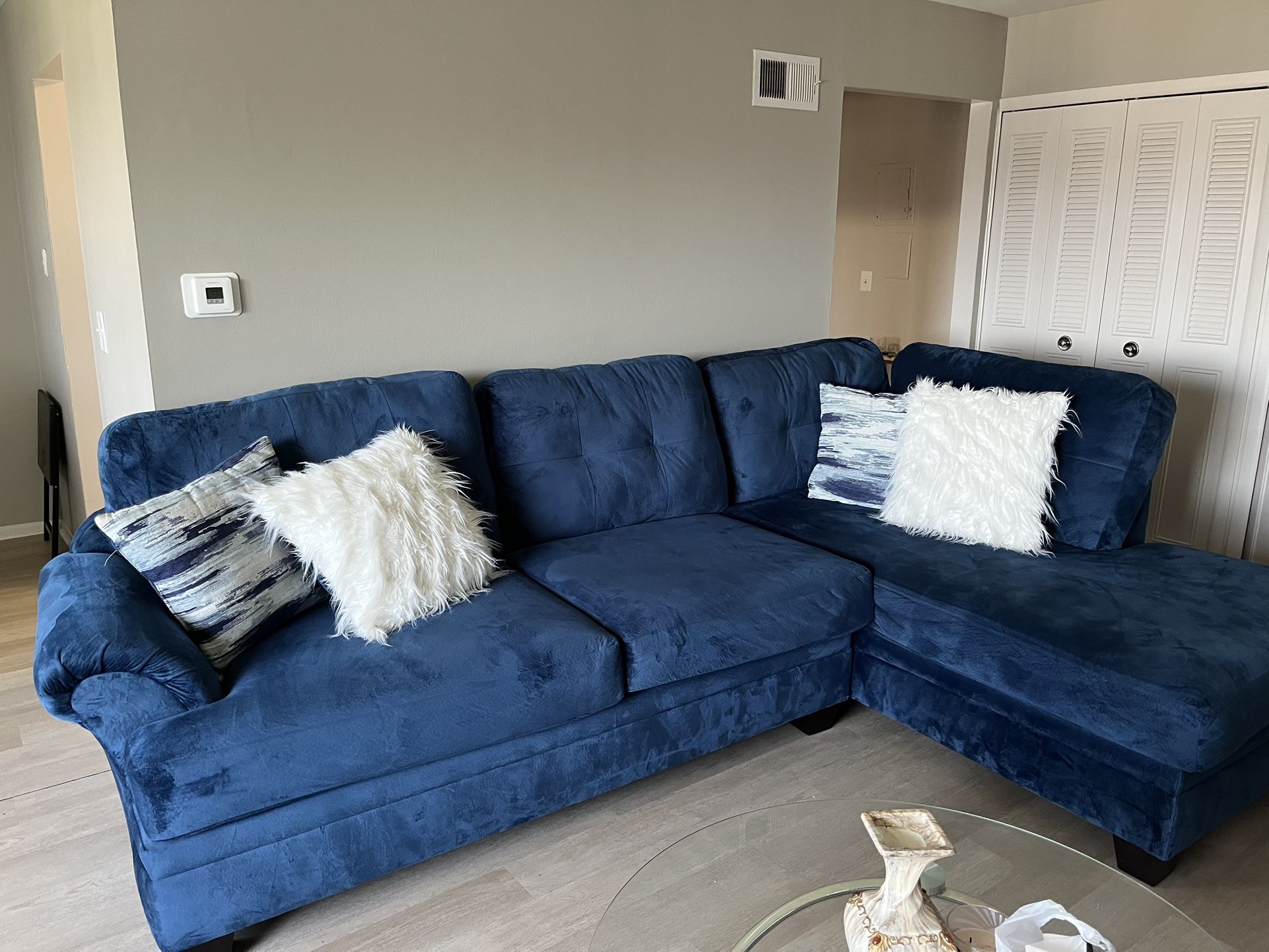 Sectional Couch And Chase