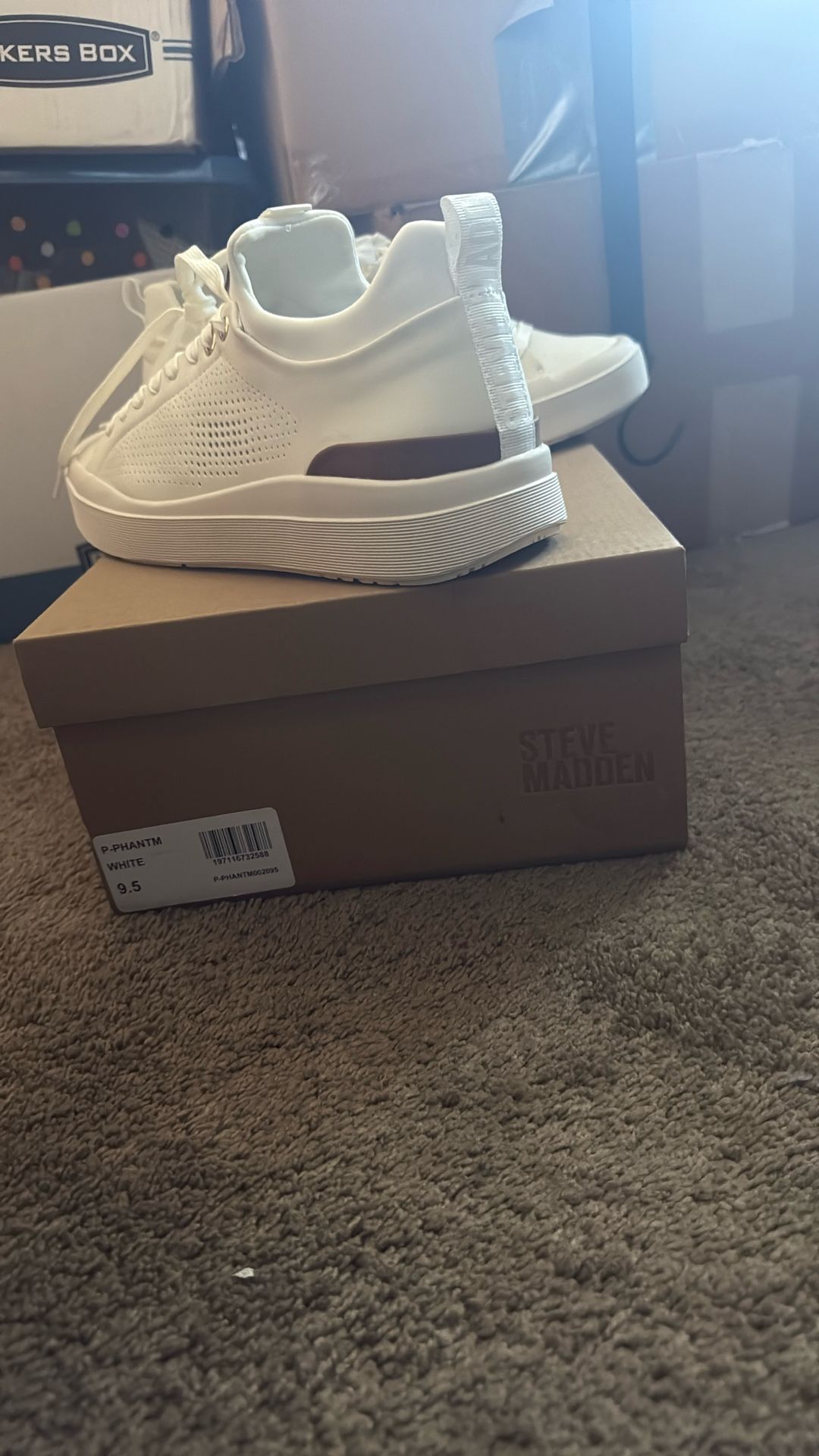 Brand NEW!! 🔥🔥STEVE MADDEN Phantom WHITE🔥🔥 ‘ Unisex ‘ Size 9.5M “Never Worn” Comes With box!