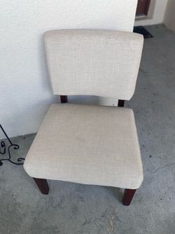 Accent chair