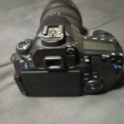 Canon 60D- DSLR Camera + 75mm - 300mm Canon Lens