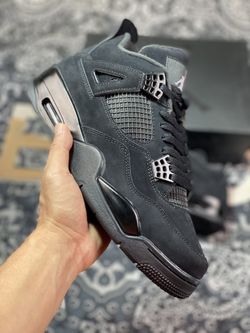 Air Jordan 4 Retro“Black Cat