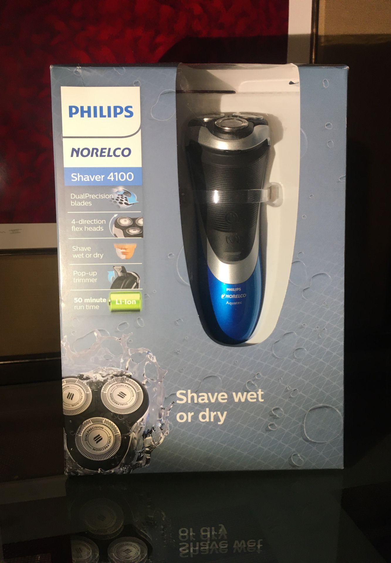 Philips Norelco AT810/41 Shaver 4100 Wet and Dry Electric Shaver