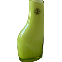 IKEA Lime Green Glass Vase Art Deco Flower Table Piece.  8” height no knicks or scratches. Perfect for spring summer.   B43 