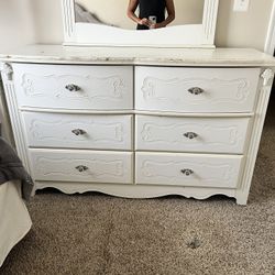 White dresser 
