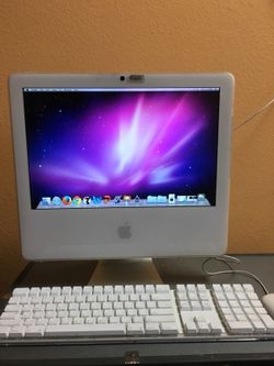 Apple iMac Desktop Computer