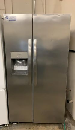 Frigidaire Side-by-Side Stainless Steel Fridge

