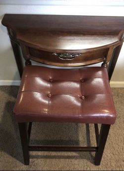 Antique furniture set (BOMBAY WOOD)