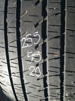 255 55 20 one good Bridgestone tire