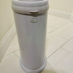 Ubbi Steel Diaper Pail