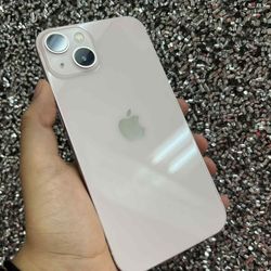 iPhone 13 128GB UNLOCKED 