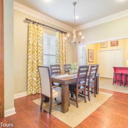 Dining Room Table And 6 Chairs 