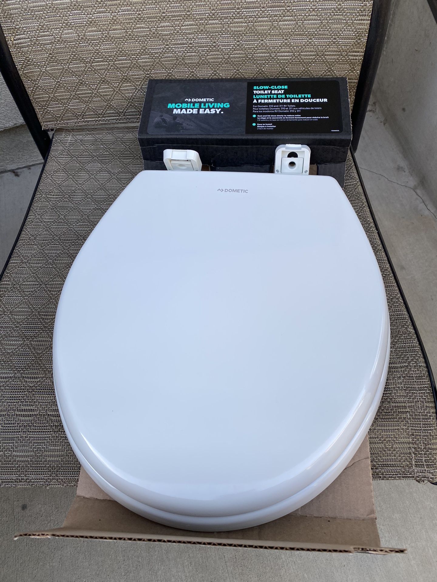 Dometic 310 RV Toilet seat cover