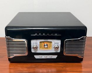Retro Working Radio And Broke Turntable Decor Prop Or Parts Teac Model SL-A100