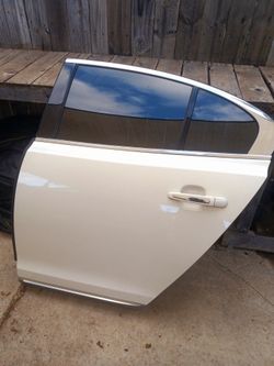 13-16 Lincoln mks rear driver side door