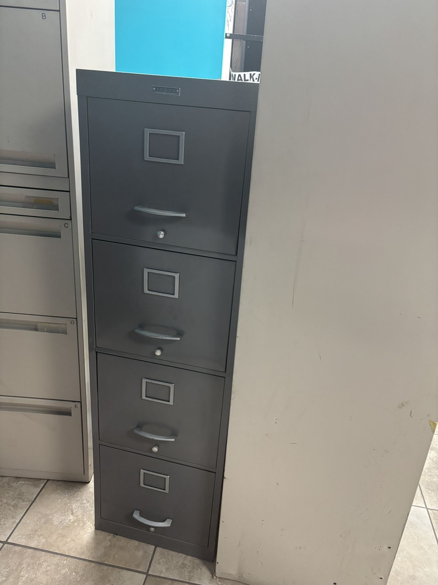 FREE FILING CABINET GRAY ONE ONLY