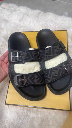 Fendi men sandals size 9