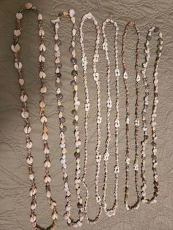 Ni'ihau shell lei