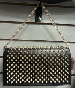 82184 CHRISTIAN LOUBOUTIN PALOMA CLUTCH CALF/SPIKES