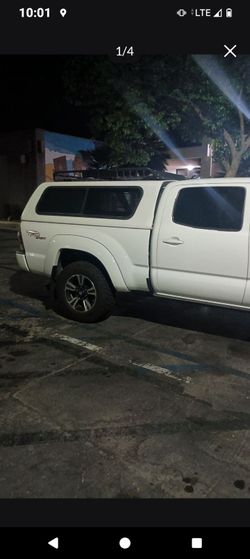 Camper shell Topper, for Toyota Tacoma long bed, fits perfectly, original fit for 05-15, very nice with stop light & rack, very nice Camper