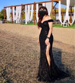 Elegant Black sequins formal gown