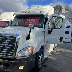 2016 Freightliner Cascadia