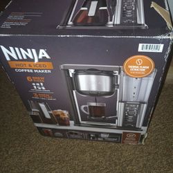 Ninja Hot Iced Hot Coffee Maker 