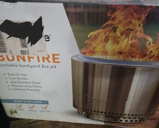 Solo Stove Bonfire with Solo Stove Bonfire Pizza attachment