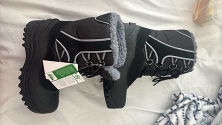 Black Winter Snow Boots with Faux Fur Lining