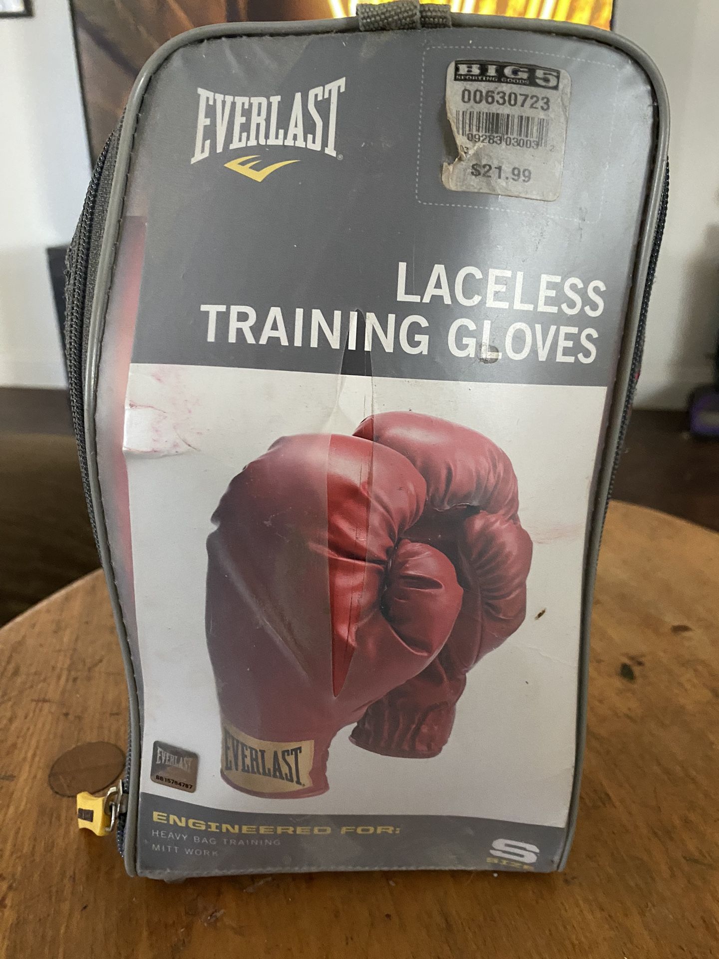 boxing gloves for Sale in Fresno, CA OfferUp