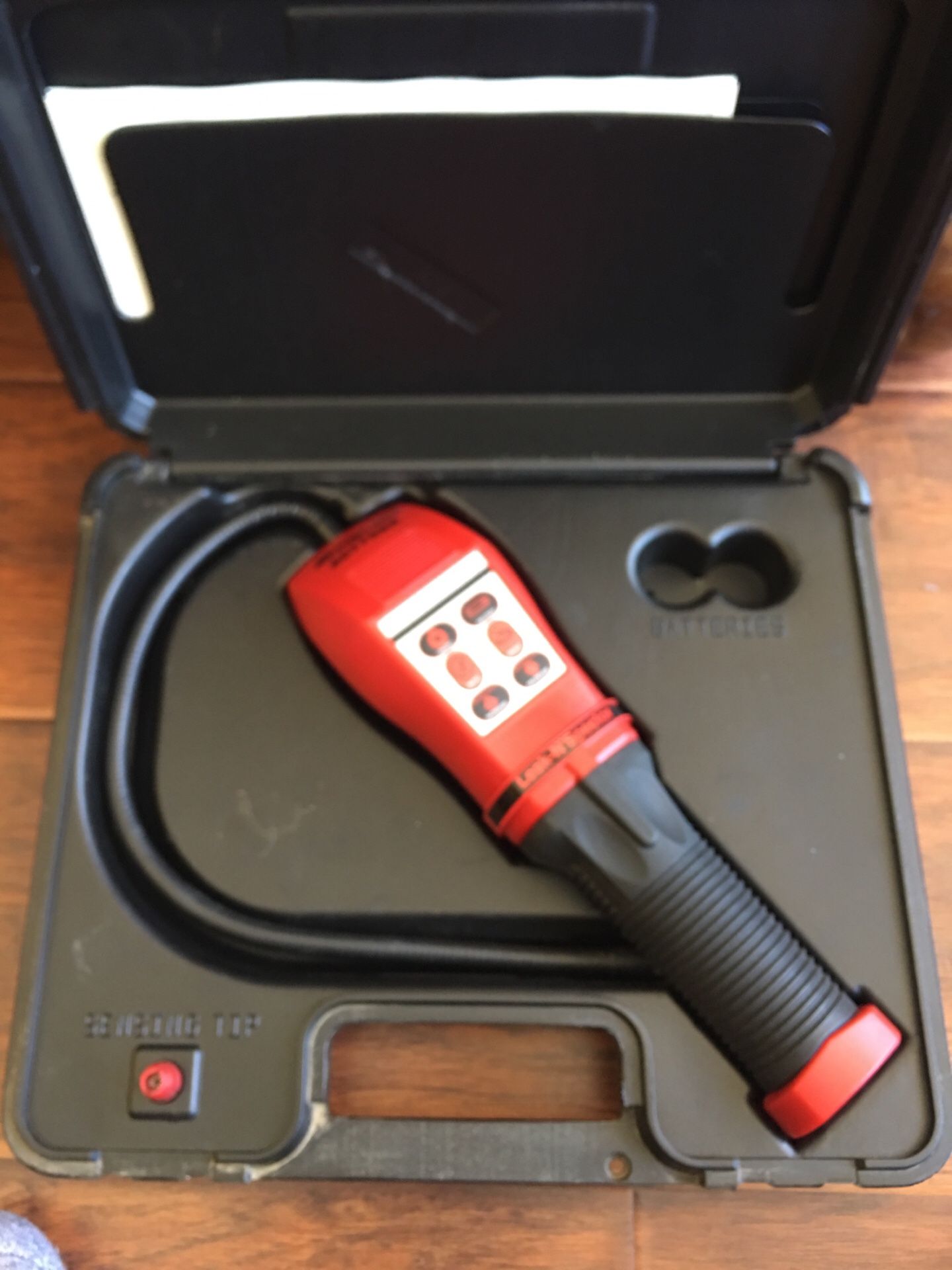 Snap On freon leak detector, refrigerant leak detector ACT750A