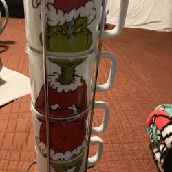 The Grinch Mug Set