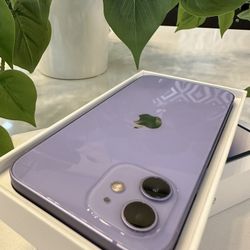Purple iPhone 12 64gb Unlocked + Genuine Charger FIRM