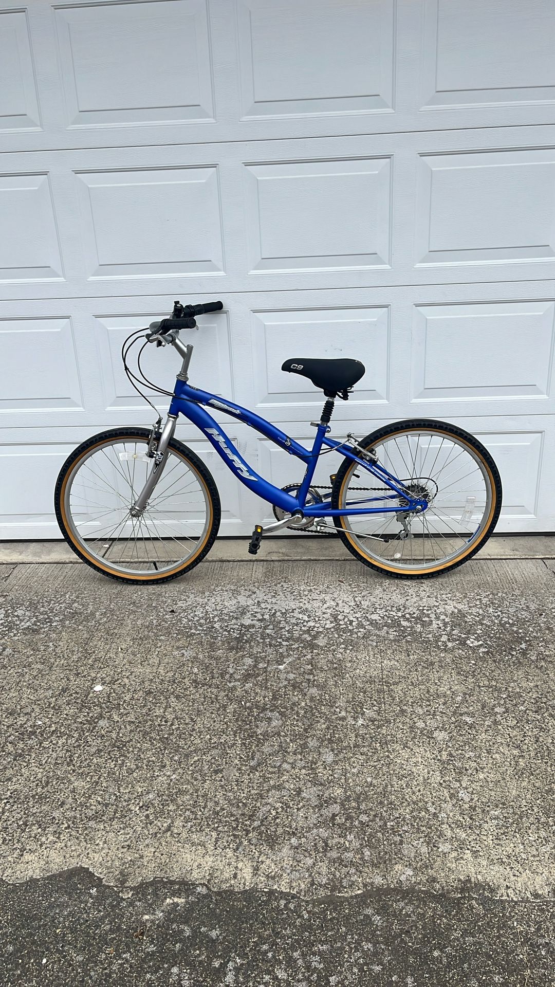 Huffy Innsbruck Hybrid 2025 bike 7speed, 24" tire 