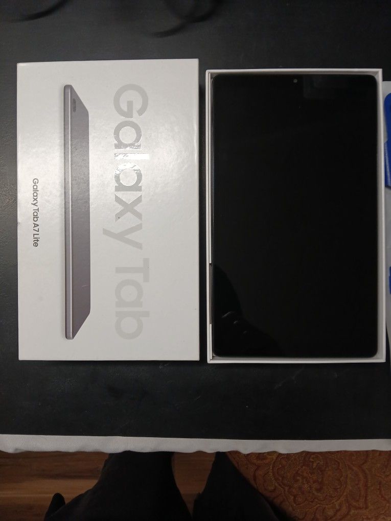 Samsung Galaxt Tab A5 Still In Box With Case