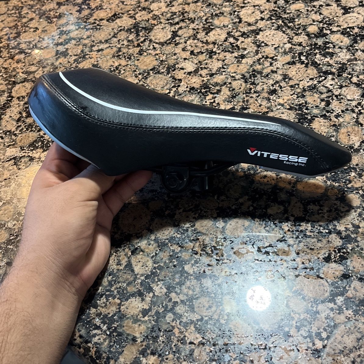 Vitesse racing bike seat sale