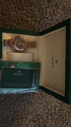 Rolex Day Date - Rose Gold / Chocolate Dial
