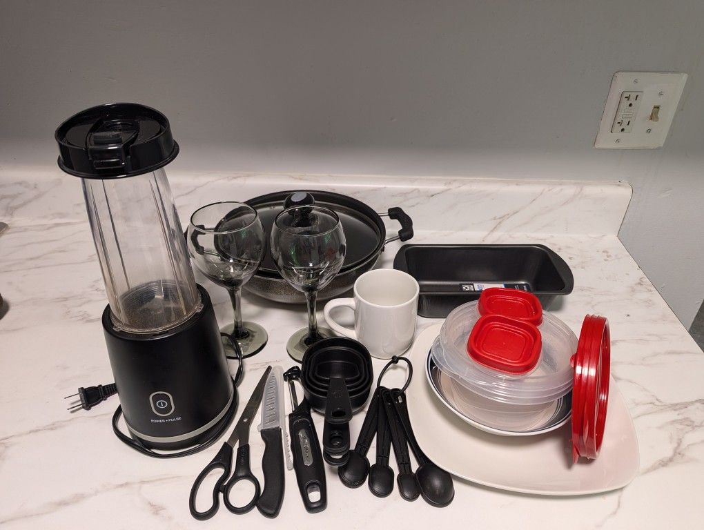 Utensils (Free Trash Can)