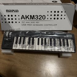 MIDIPLUS AKM320 Midi Keyboard Controller (Black or White colors available )