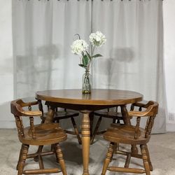 VTG Solid Wood Extendable Dining Table & 4 Chairs