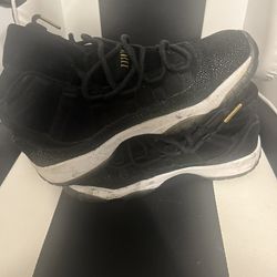 jordan 11. Size 6y/7.5-8 womens