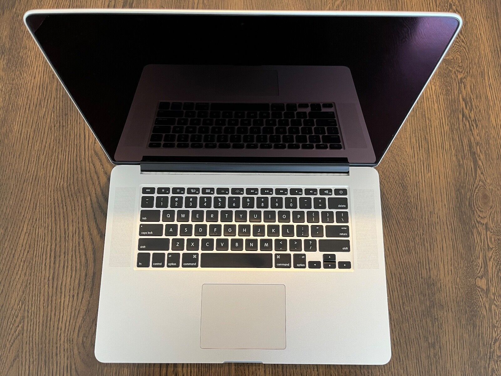 Apple MacBook Pro 15” with Retina 2.5GHz i7 / 1Tb SDD / 16GB / macOS Sonoma