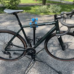 Scott speedster 30 Gravel Bike - Size Medium