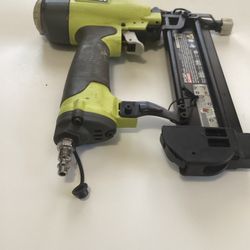 RYOBI 18-Gauge 5/8-inch x 2-inch. pneumatic Brad Nailer YG200BN2
