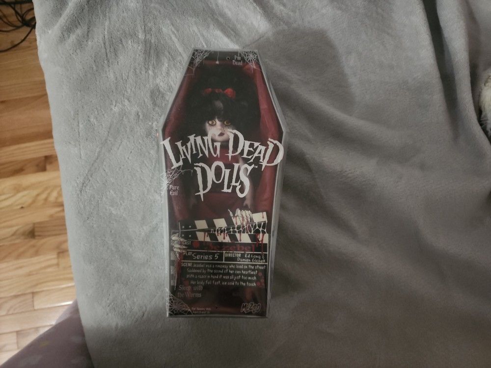 Living Dead Dolls SERIES 5 Jezebel