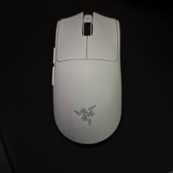 Wireless Razer Viper V3 Pro White Edition Mouse