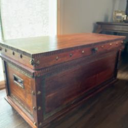 Classic Wooden Box 